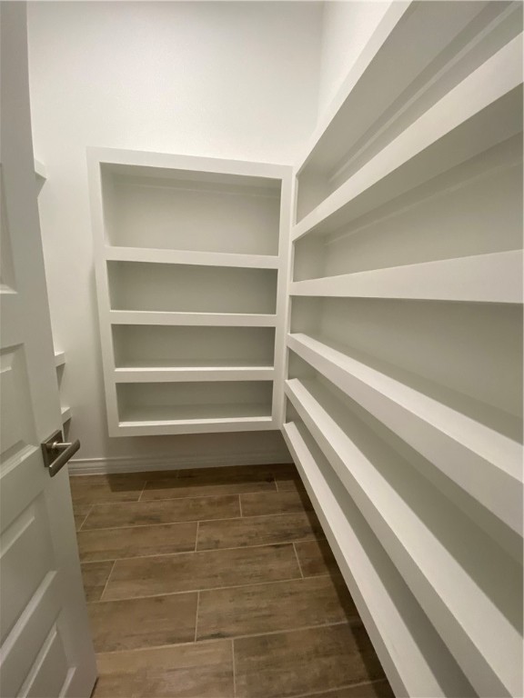 15402 Dyna St Property Photo 13