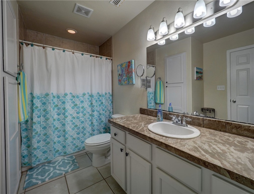 14869 Granada Dr A Property Photo 22