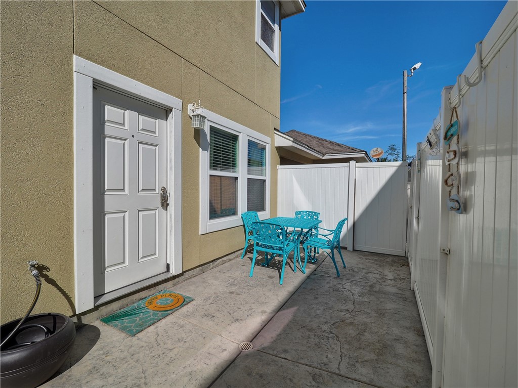 14869 Granada Dr A Property Photo 30