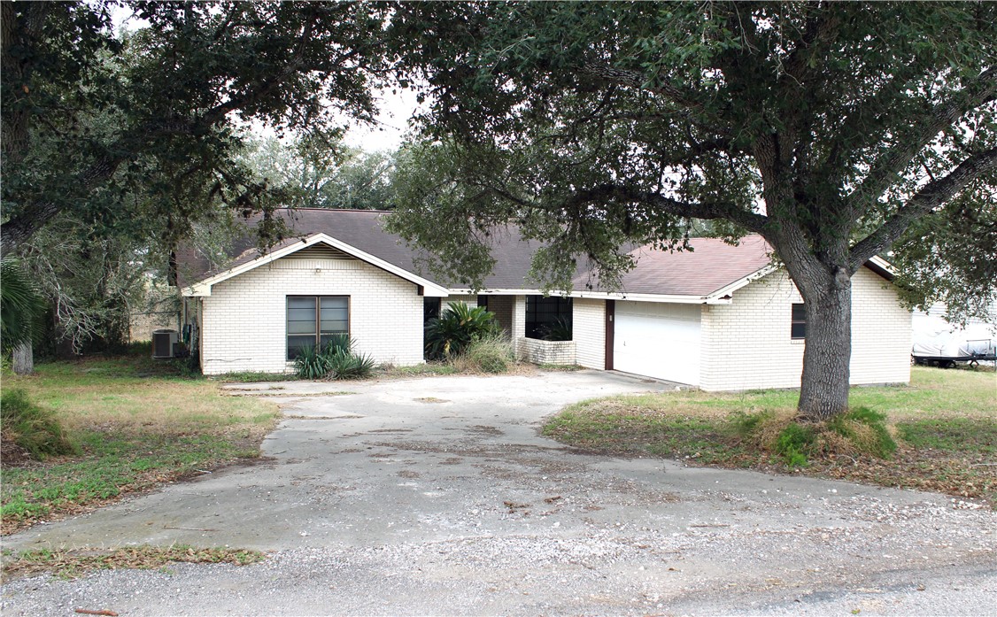 24417 County Road 380 Property Photo 1