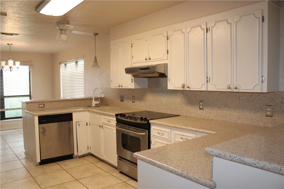 24417 County Road 380 Property Photo 10