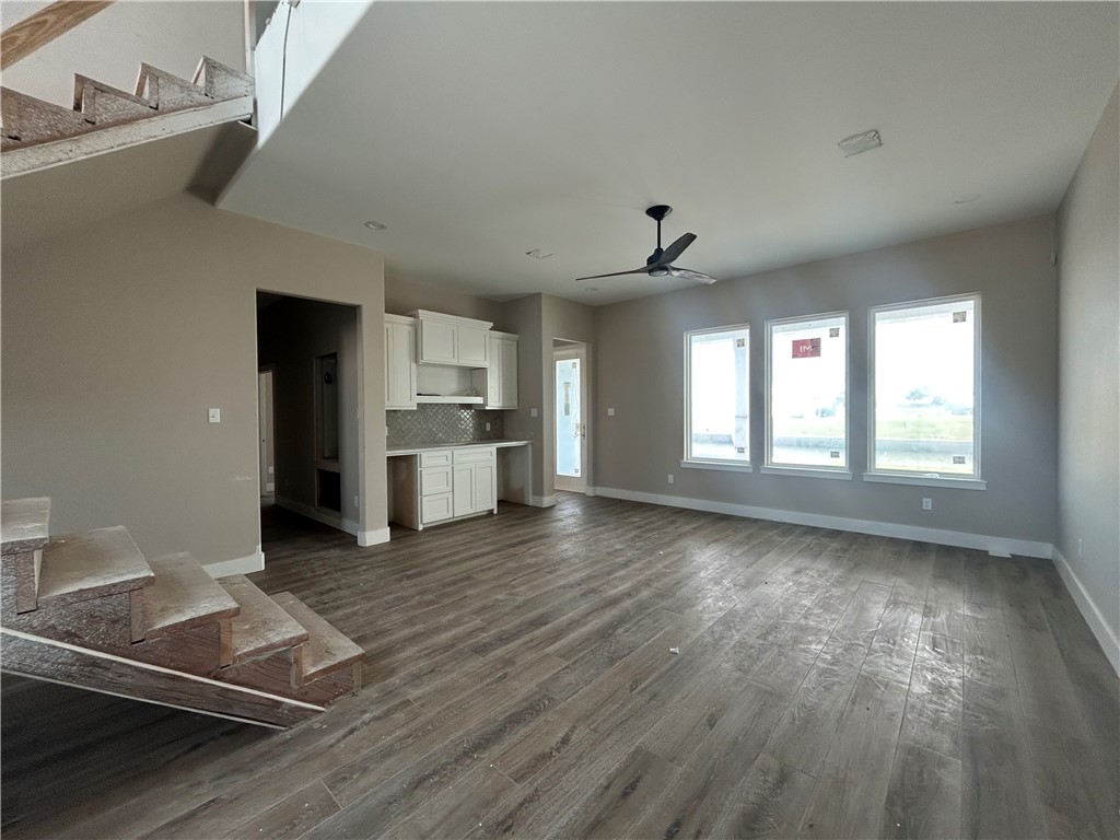1053 North Isle Dr Property Photo 2