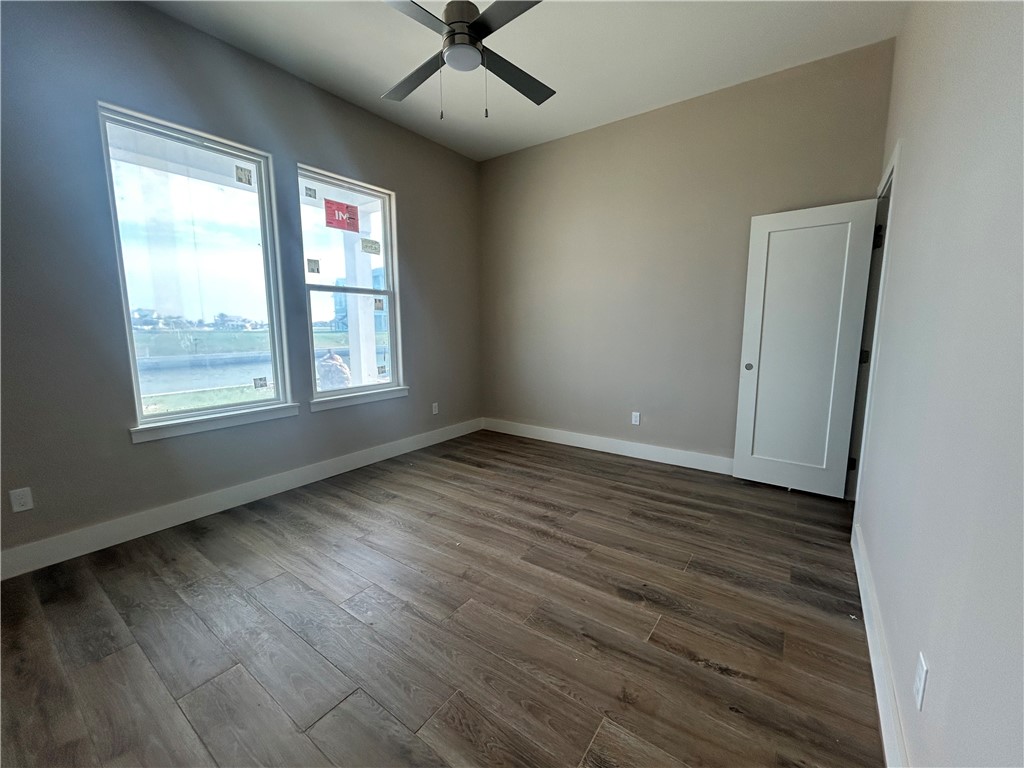 1053 North Isle Dr Property Photo 7