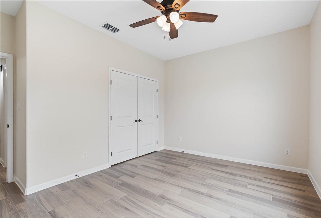 102 Traditions Dr Property Photo 3