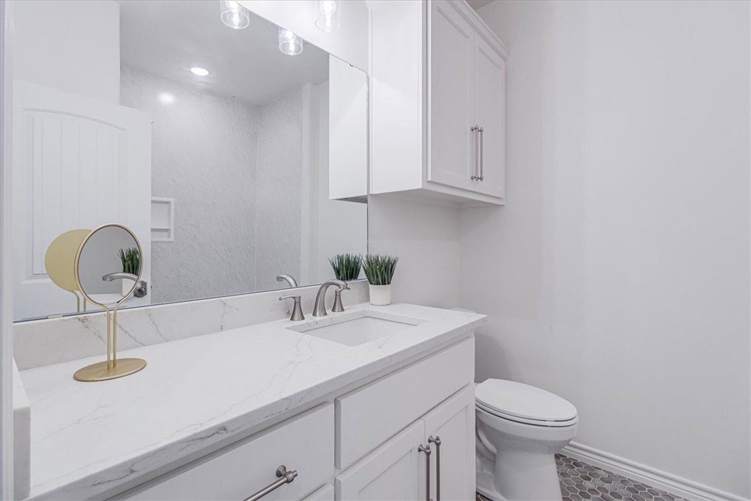 110 Salt Lake Property Photo 23