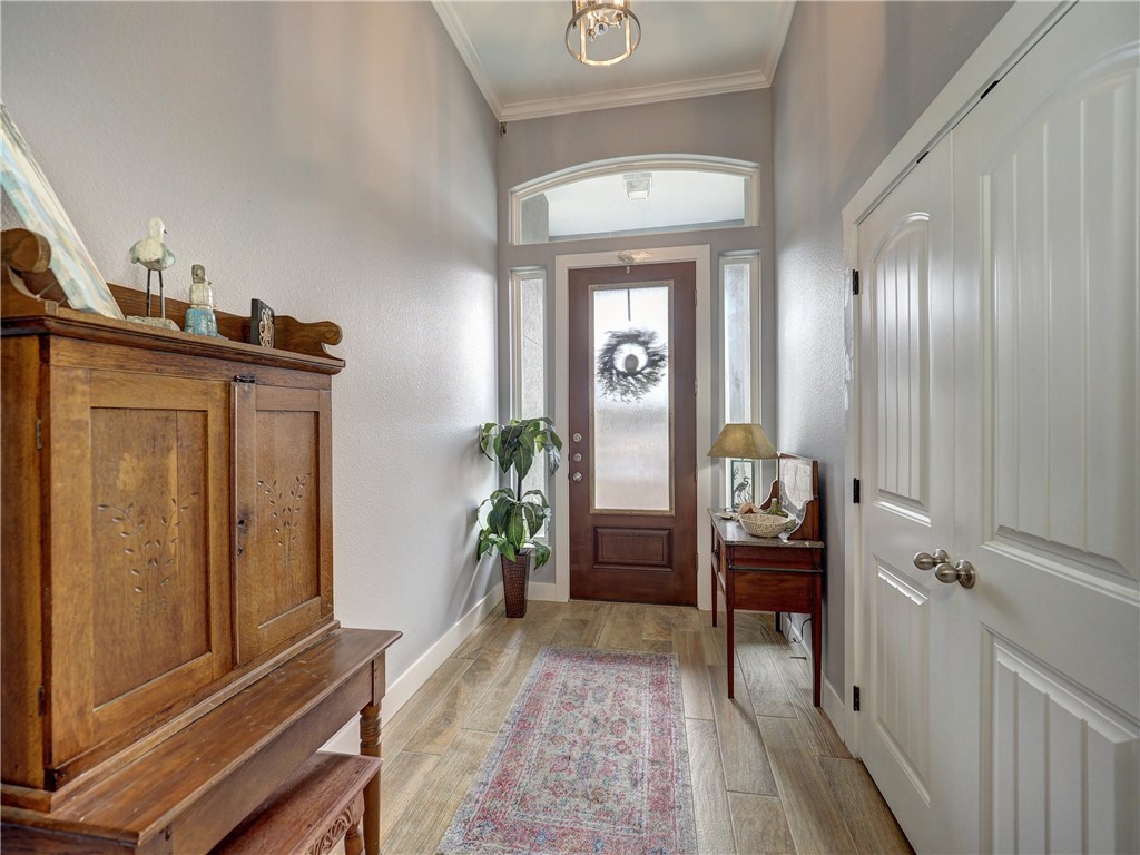 13918 Sea Horse Ave Property Photo 3