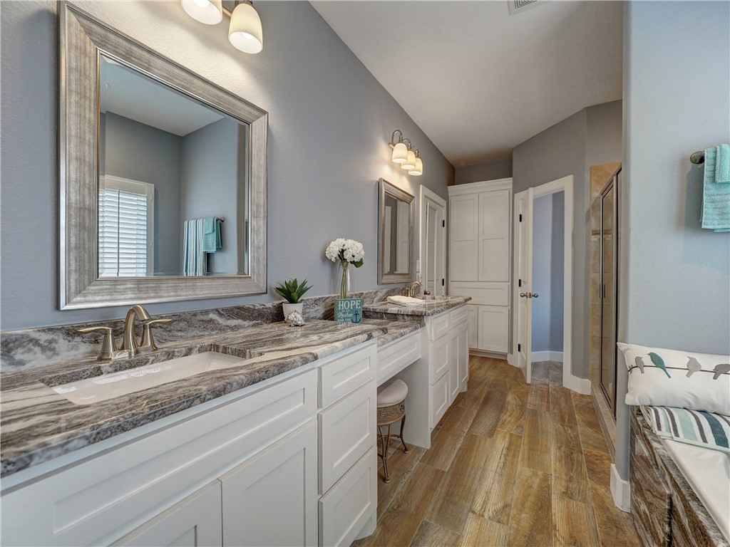 13918 Sea Horse Ave Property Photo 19