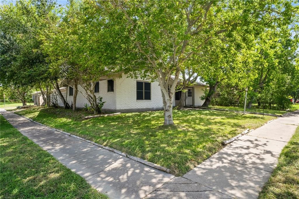 1212 Starlite Dr Property Photo 2