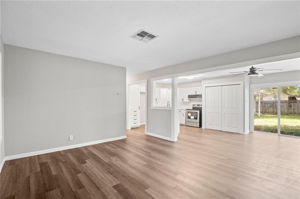 1212 Starlite Dr Property Photo 3