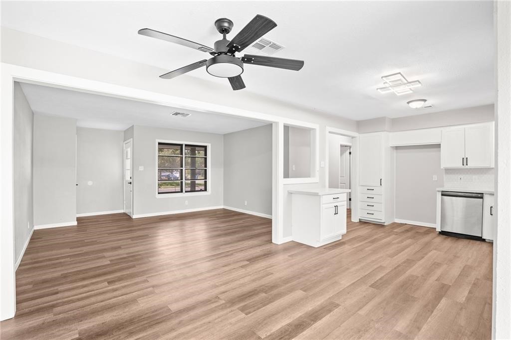 1212 Starlite Dr Property Photo 4