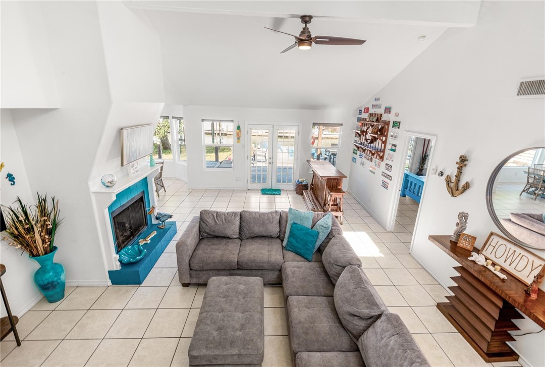 14206 Punta Bonaire Dr Property Photo 4