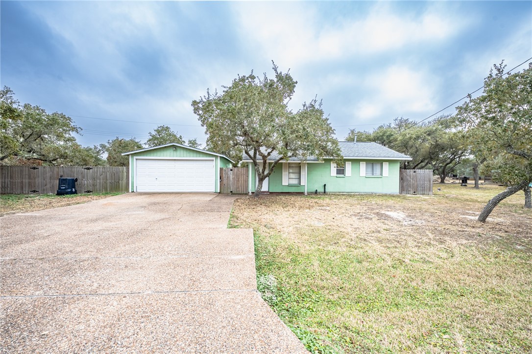 449 Desota Dr Property Photo 4
