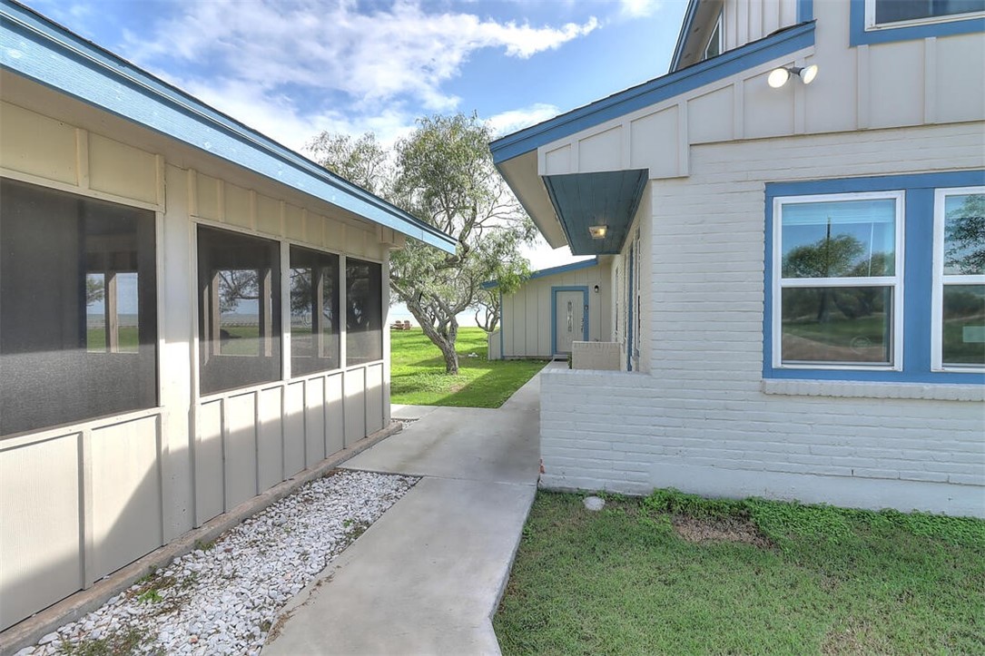 1010 First St Property Photo 3