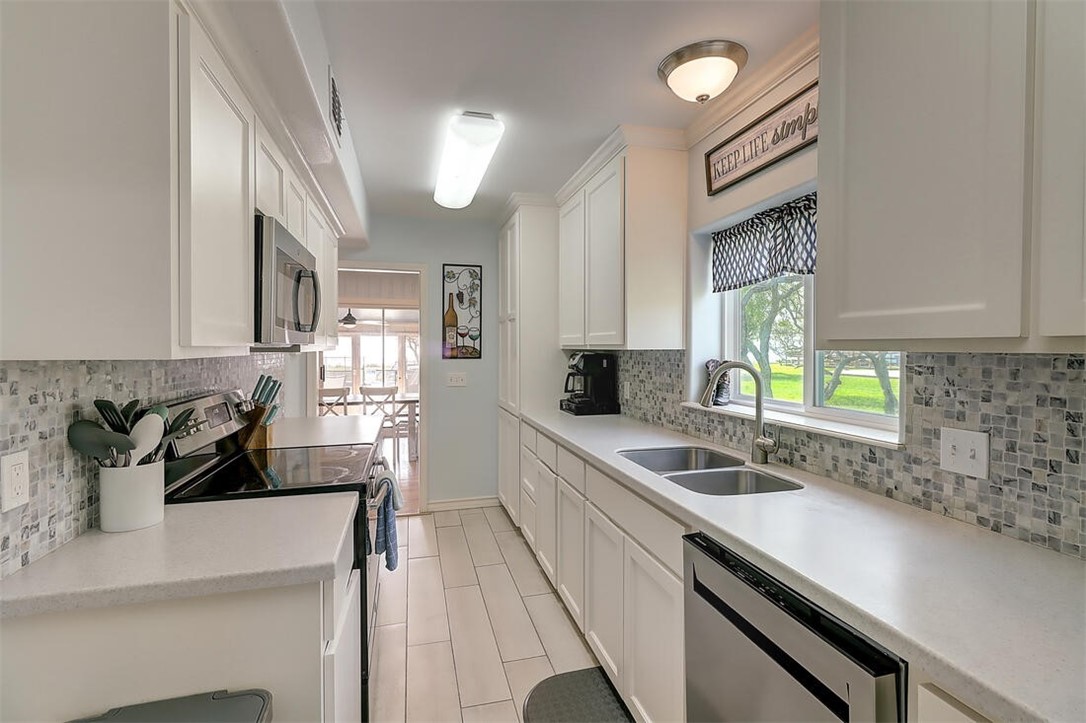 1010 First St Property Photo 6