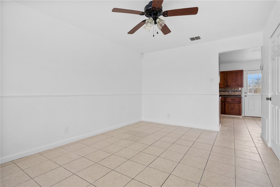 2427 Avenue C Property Photo 5