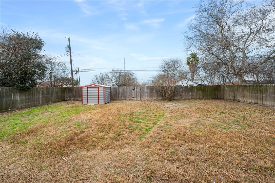2427 Avenue C Property Photo 19