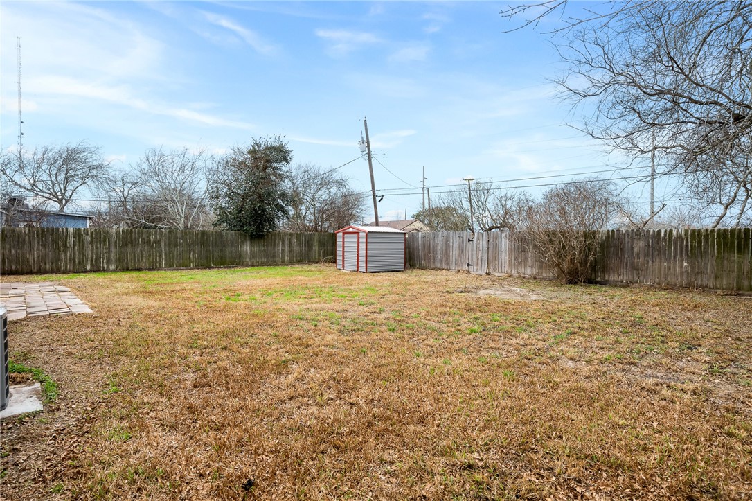 2427 Avenue C Property Photo 23