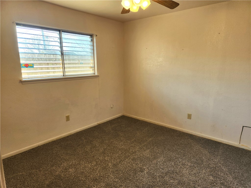 5845 Crestmore Dr Property Photo 9