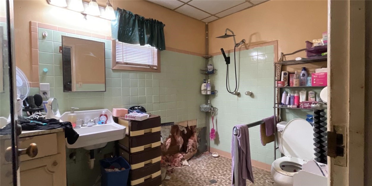 2715 San Angelo Ave Property Photo 11