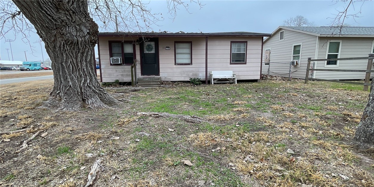 2715 San Angelo Ave Property Photo 13