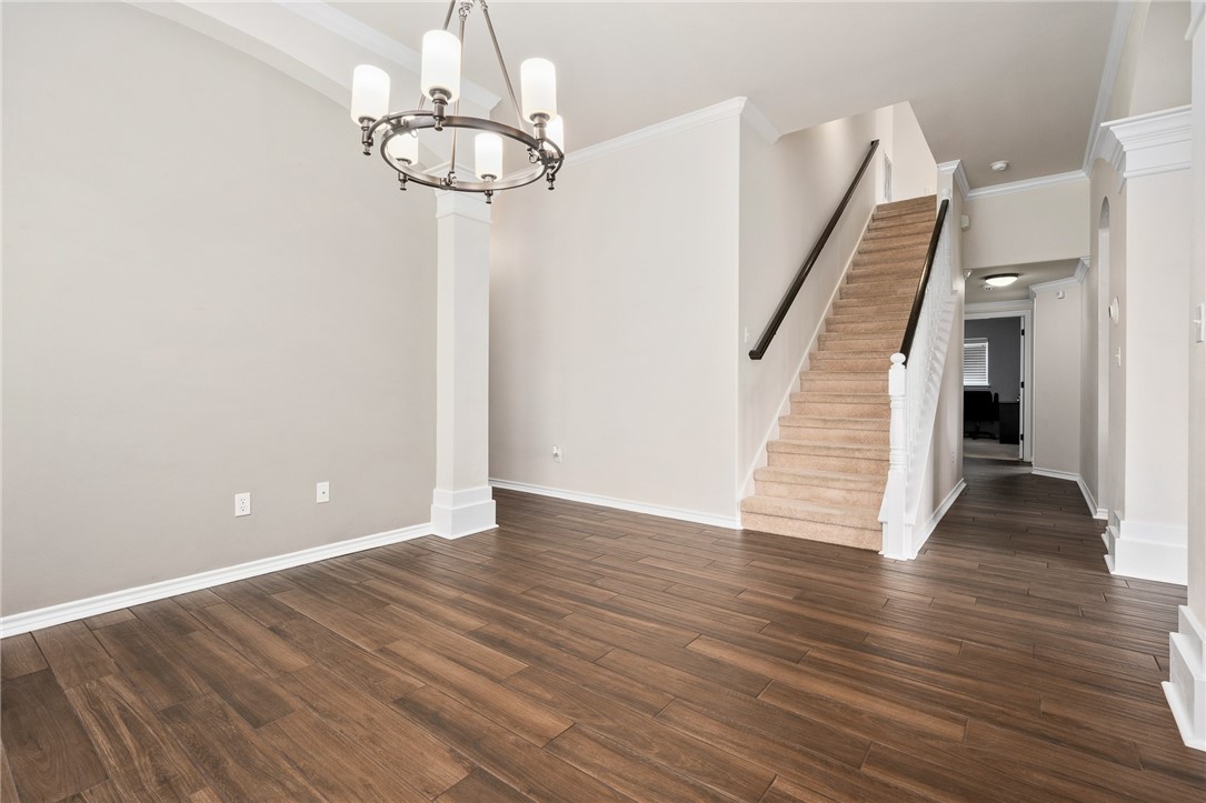 308 Erie Property Photo 8