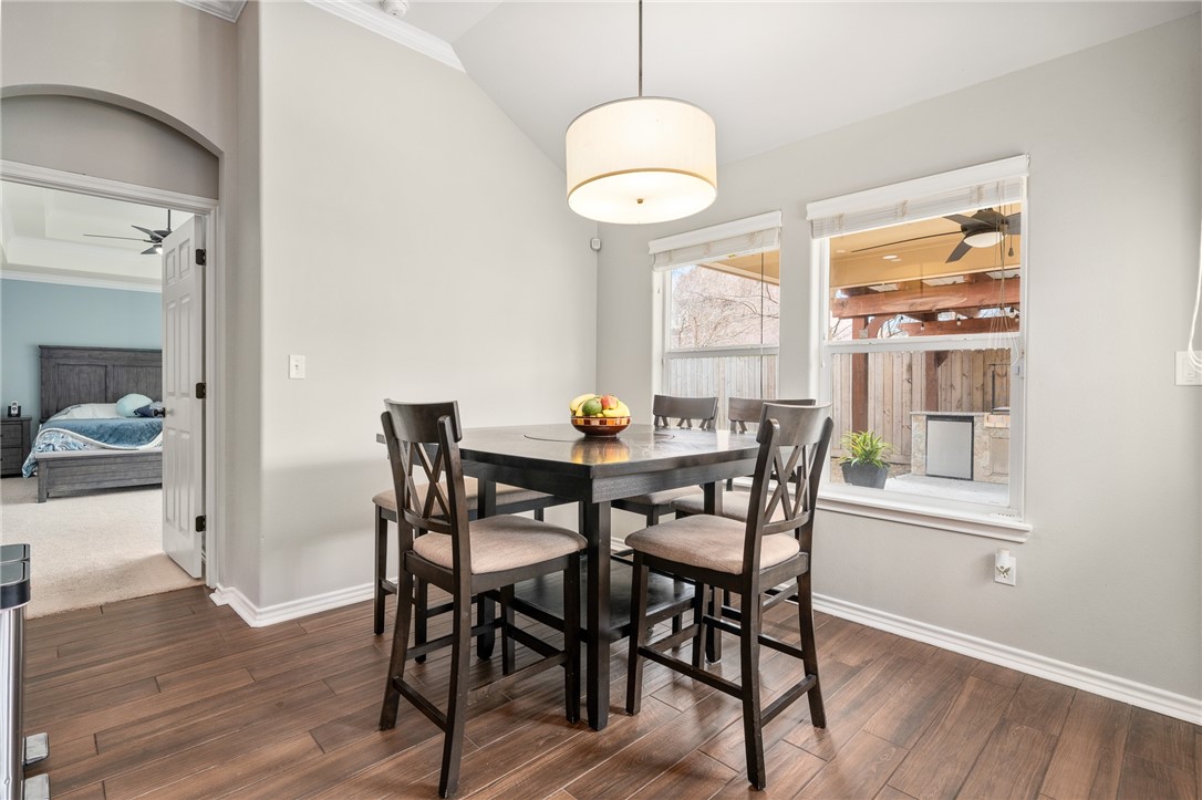 308 Erie Property Photo 14