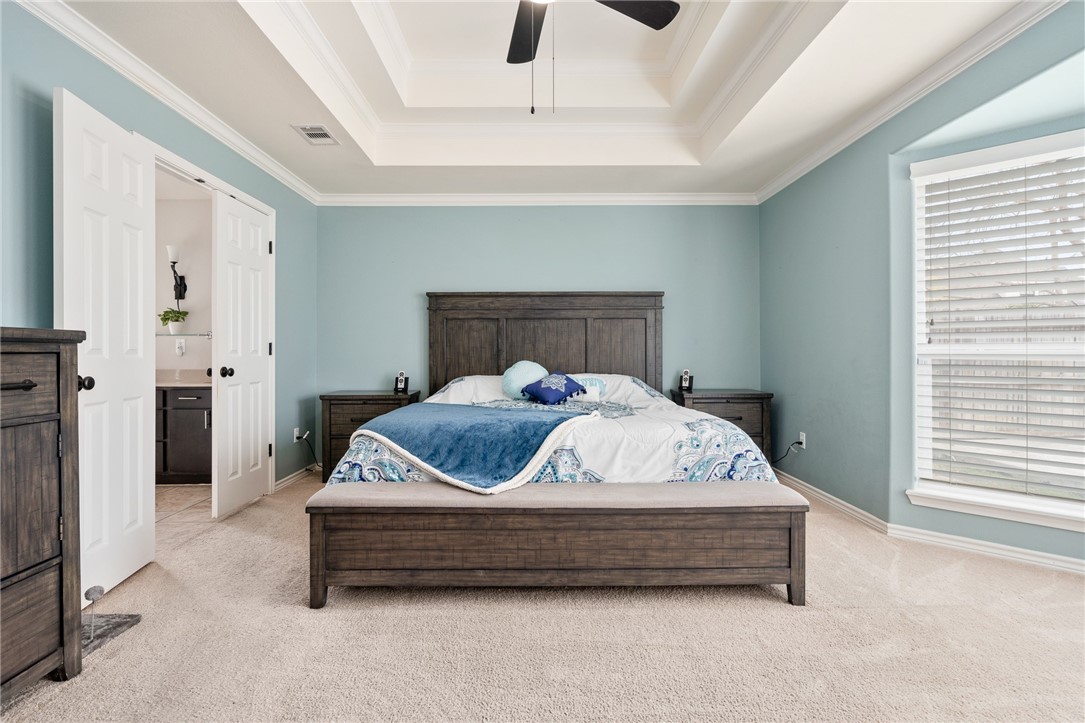 308 Erie Property Photo 18