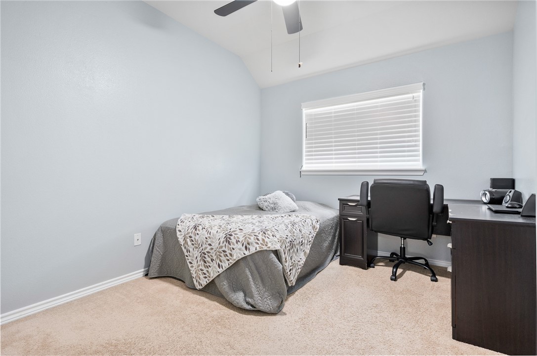308 Erie Property Photo 24