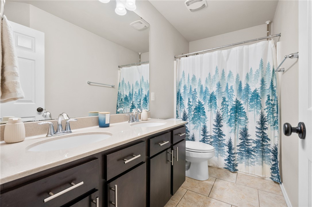 308 Erie Property Photo 25