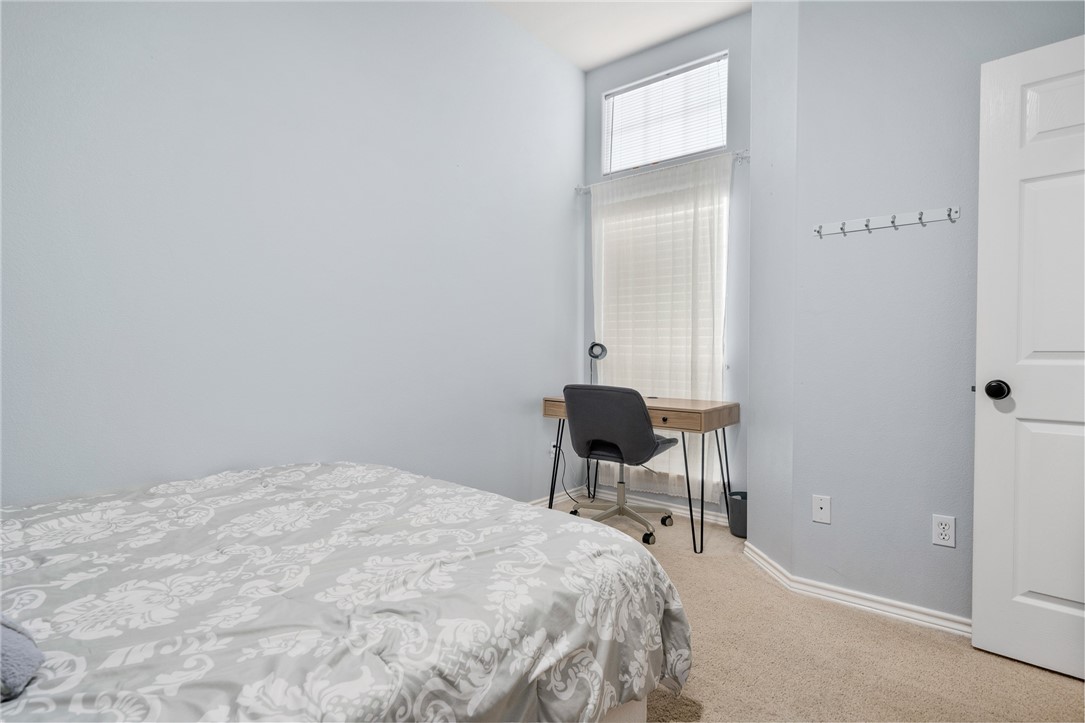 308 Erie Property Photo 27