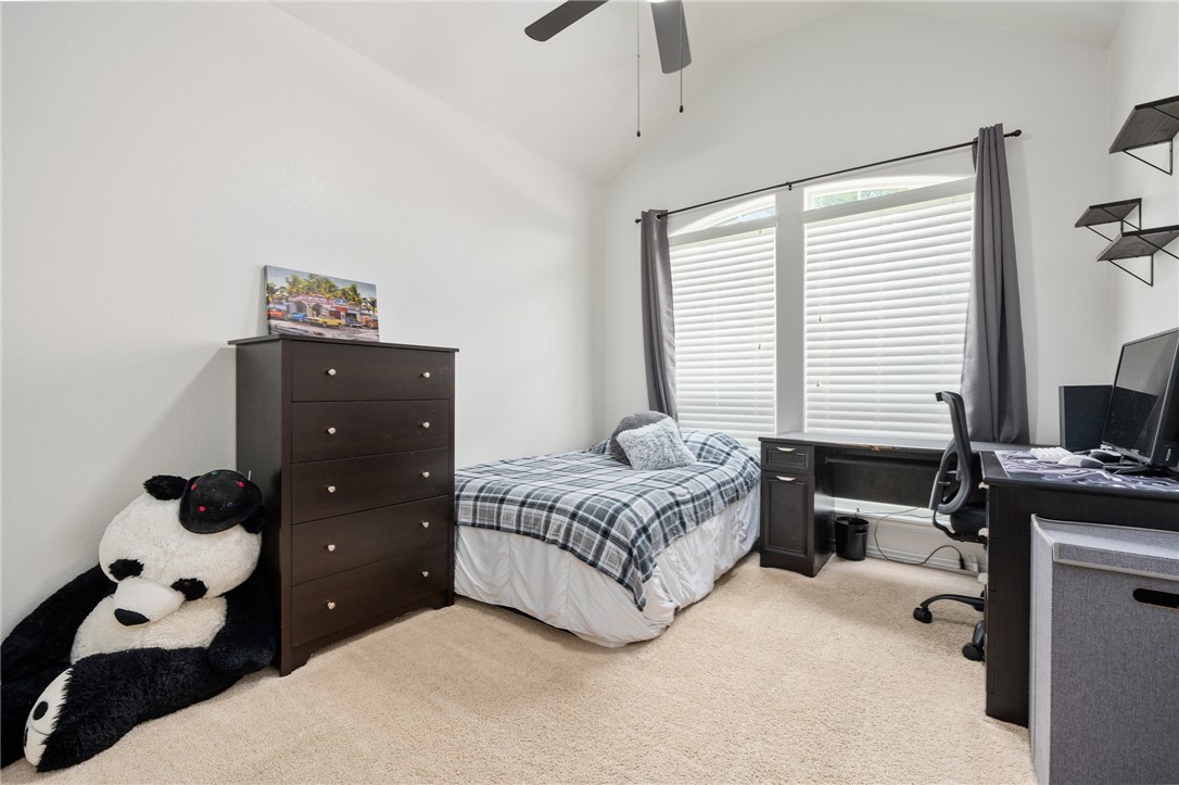 308 Erie Property Photo 28