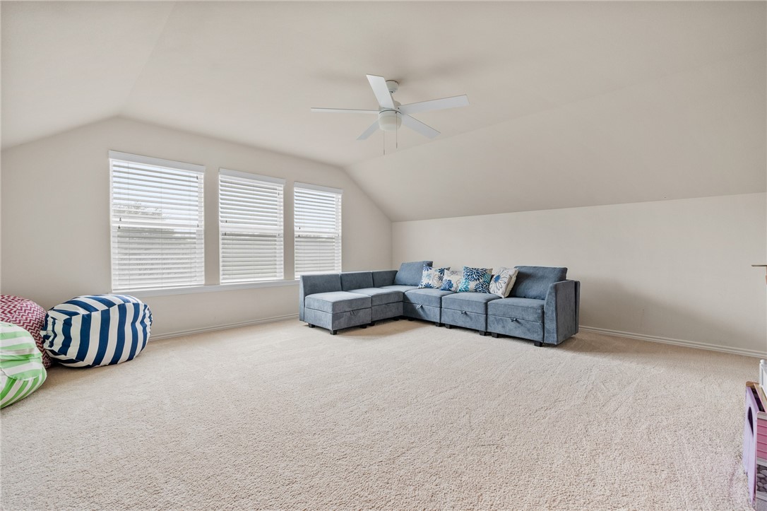 308 Erie Property Photo 30
