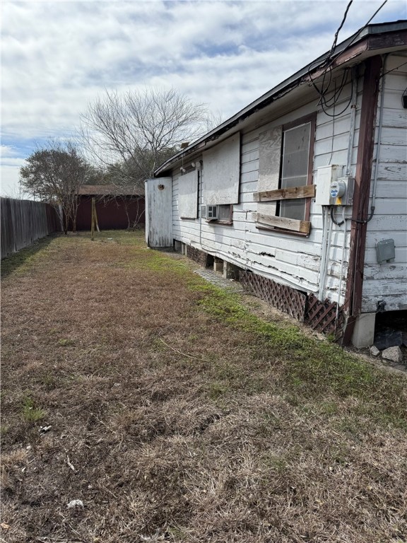 4817 Williams Dr Property Photo 2