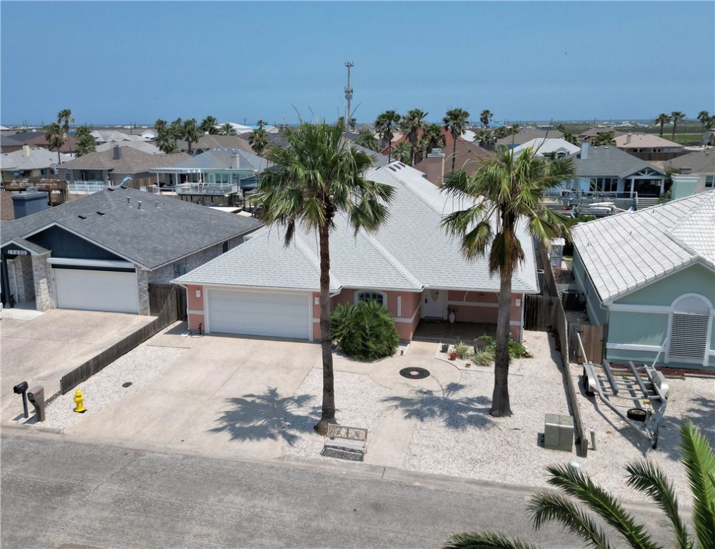 15834 Cuttysark St Property Photo 2