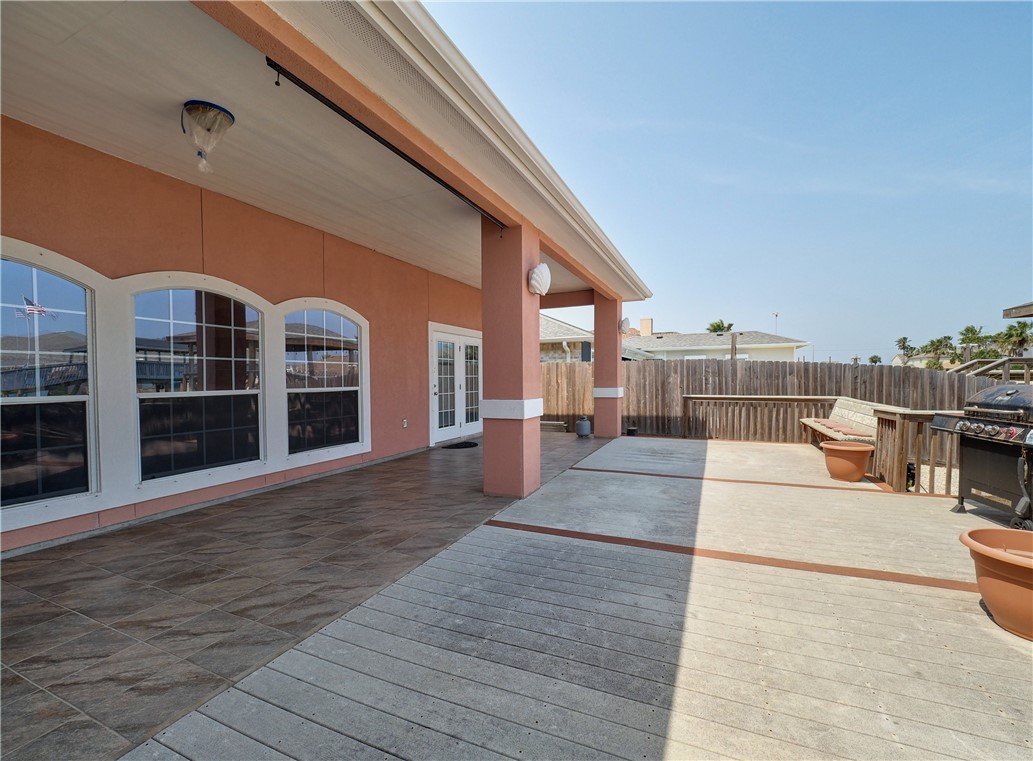 15834 Cuttysark St Property Photo 8