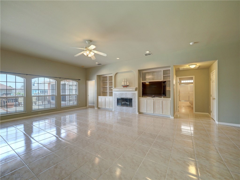 15834 Cuttysark St Property Photo 10