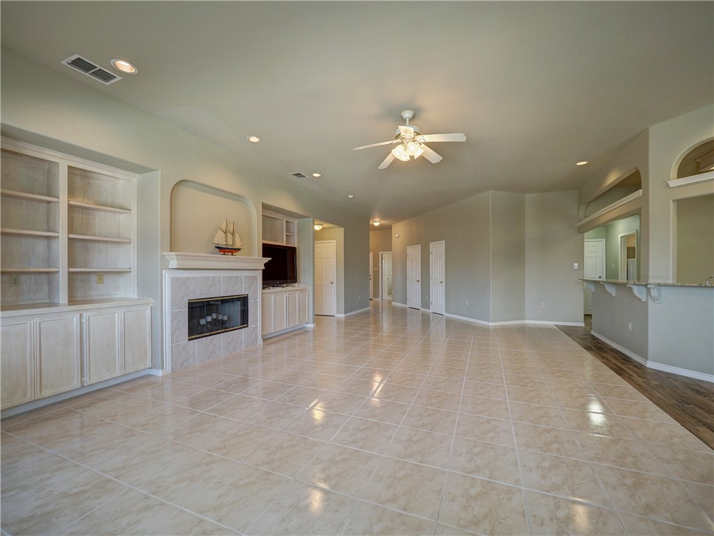 15834 Cuttysark St Property Photo 11