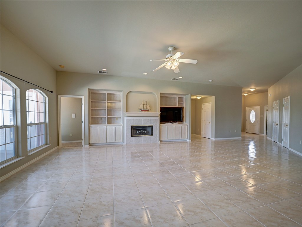 15834 Cuttysark St Property Photo 14