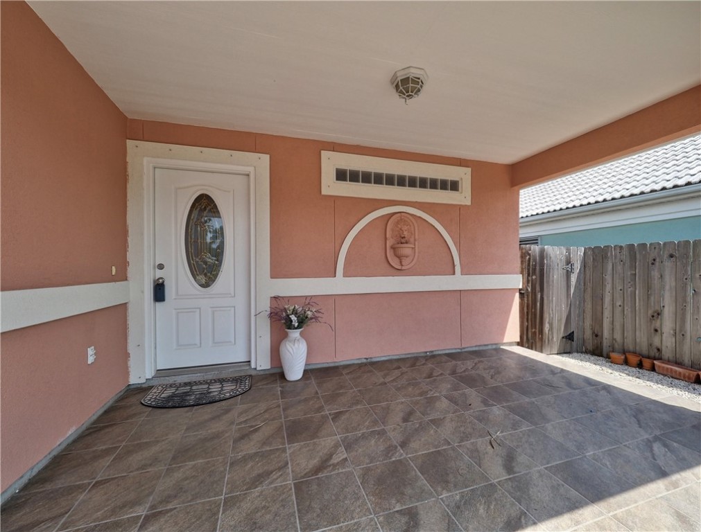 15834 Cuttysark St Property Photo 34