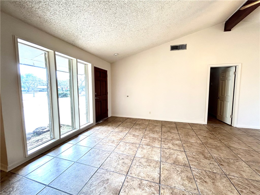1107 Orion Dr Property Photo 4
