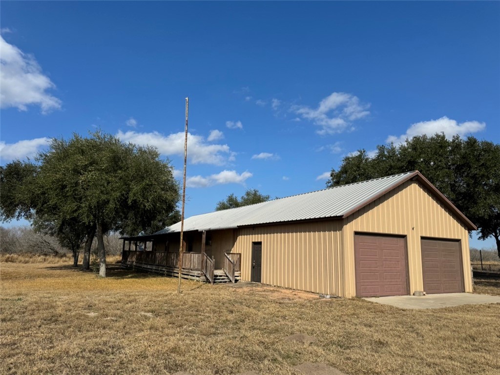 672 S County Road 1070 Property Photo 2