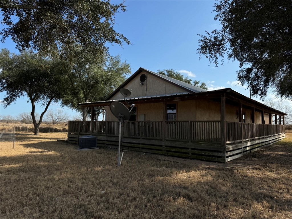 672 S County Road 1070 Property Photo 6