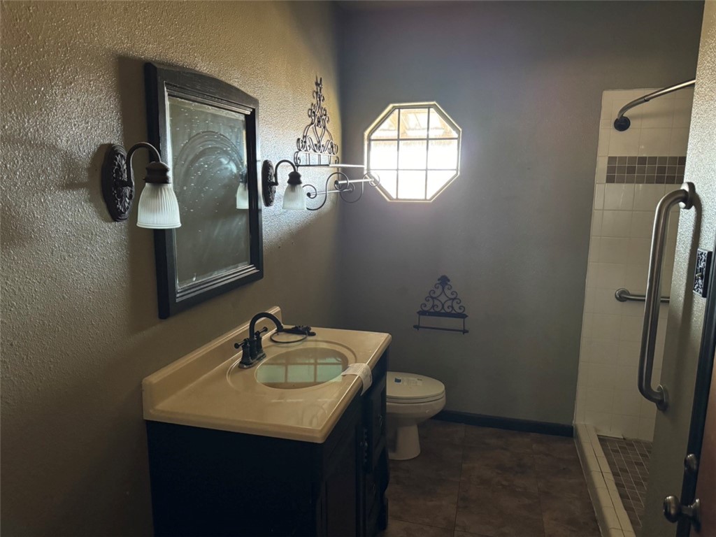 672 S County Road 1070 Property Photo 19