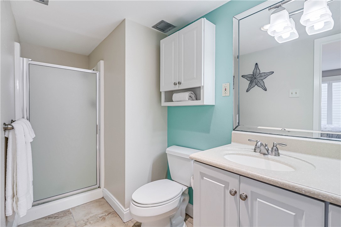 14810 Windward Dr 302 Property Photo 18