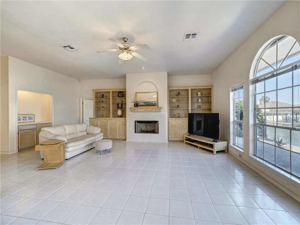 13854 Jolly Roger St Property Photo 5