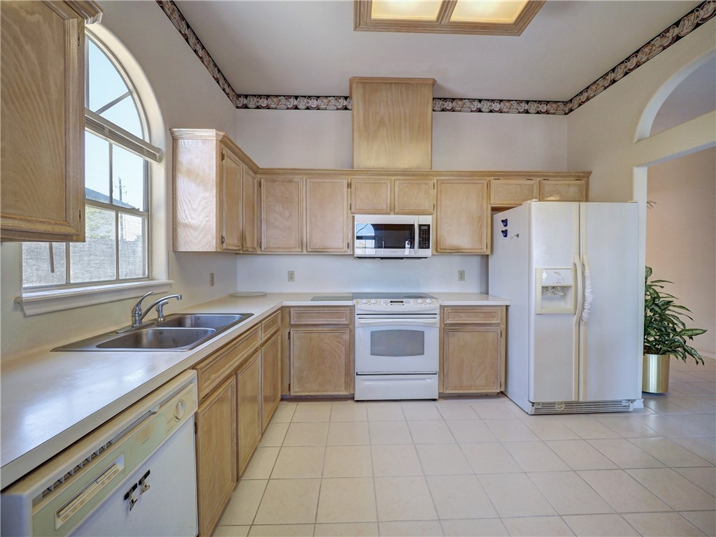 13854 Jolly Roger St Property Photo 11