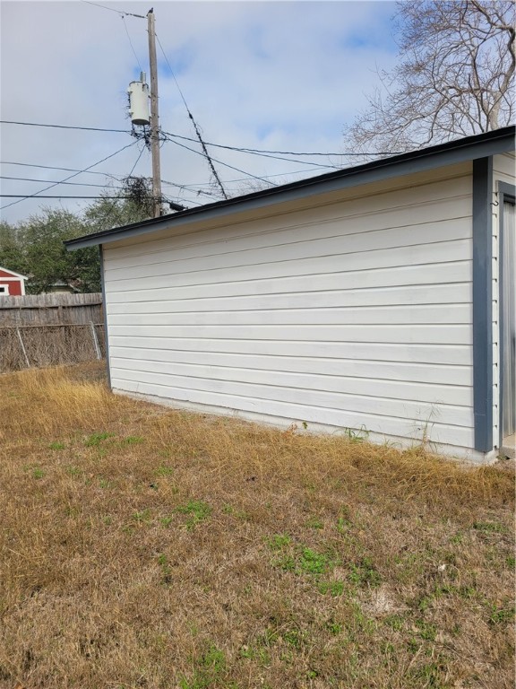 1109 Prince Dr Property Photo 18