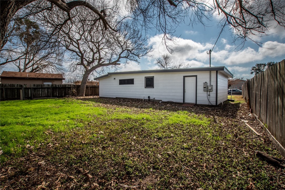3818 Marion St Property Photo 27