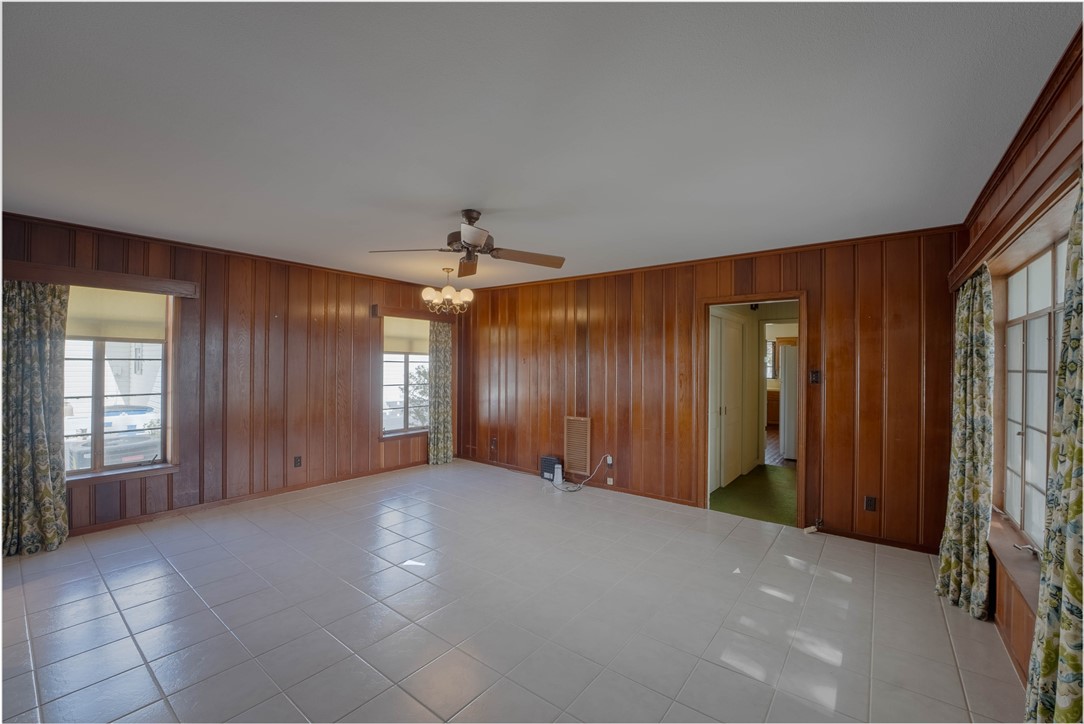 1024 E Main St Property Photo 15