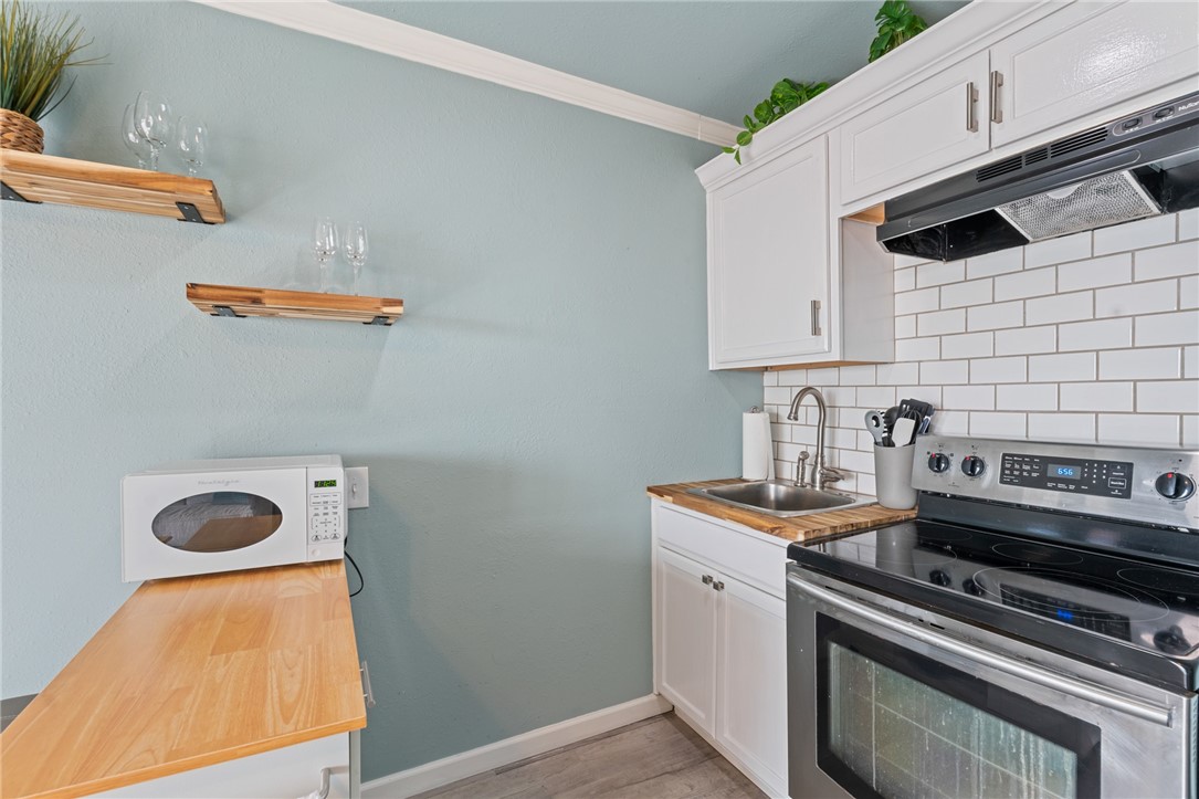 3938 Surfside Blvd 1240 Property Photo 4